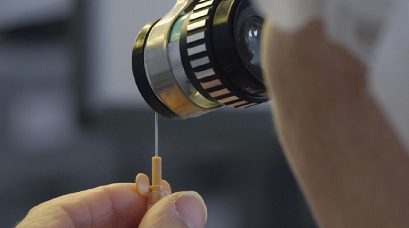 คนที่ถือกระป๋อง